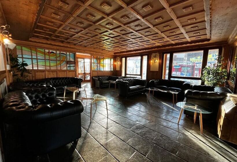 酒店 Togo Palace Terminillo