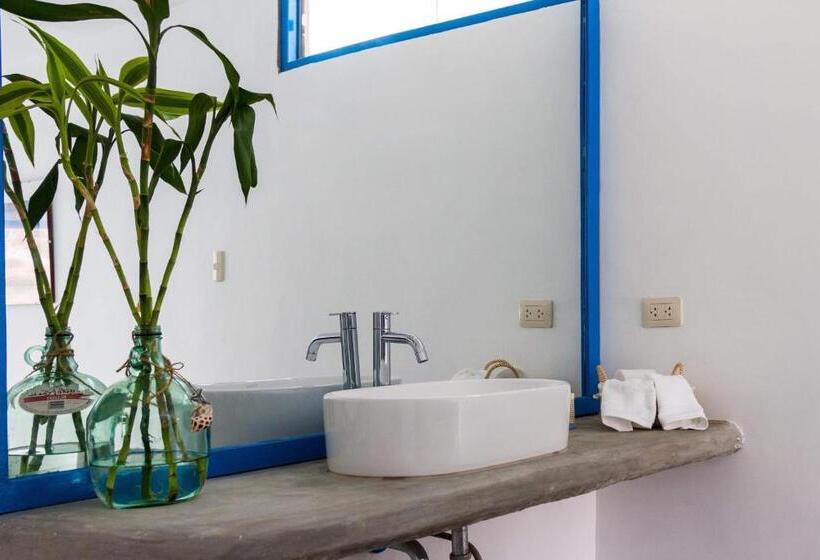 هتل Villa Aqua Boutique Vichayito