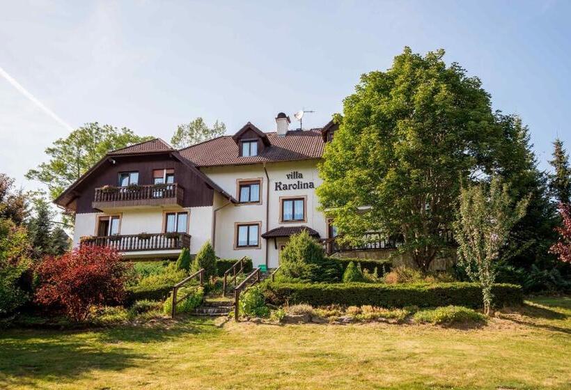 ホテル Villa Karolina