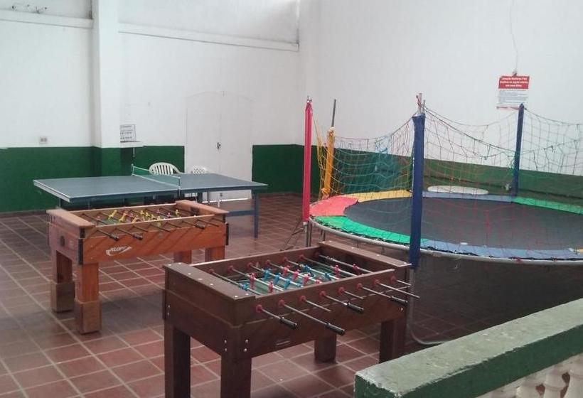 Lindo Flat No Cavalinho Branco Com Piscina Aquecida A17