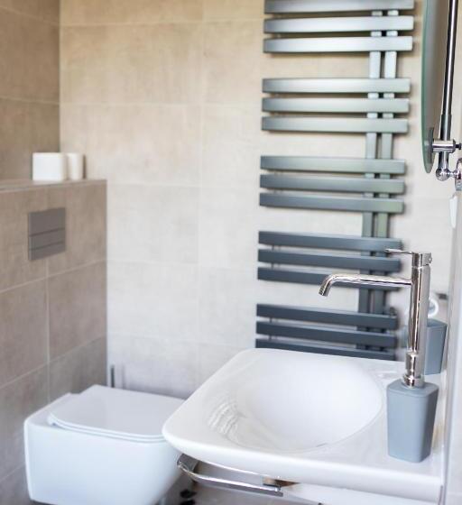 پانسیون Apartmány Víno Hruška Pardubice