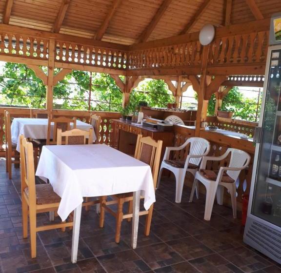 بنسيون Casa Mia