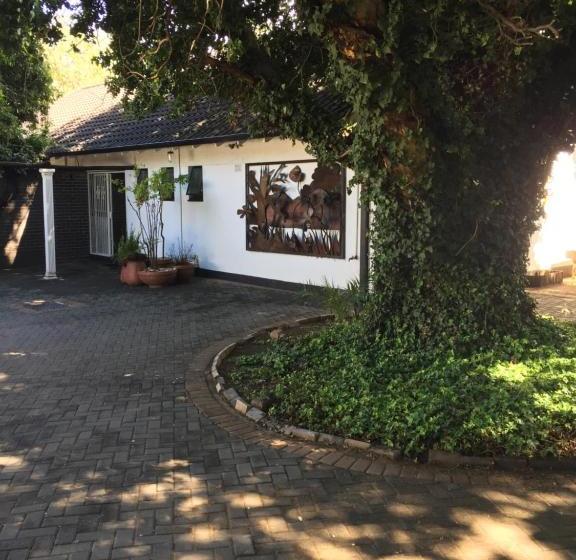 펜션 Gm Guest House In Sasolburg Town