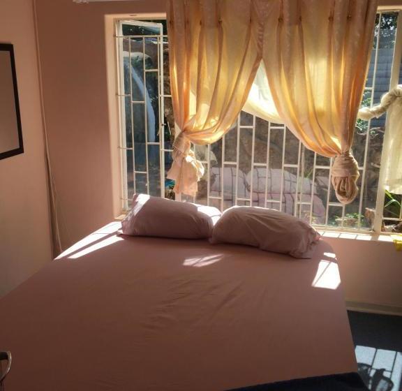 펜션 Gm Guest House In Sasolburg Town