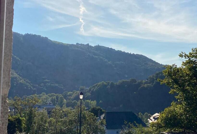 بنسيون Le Clos St Georges