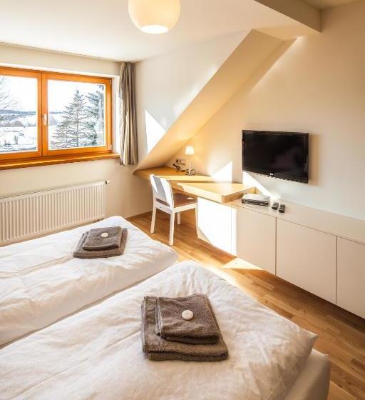 ペンション Resort Líšenský Dvůr