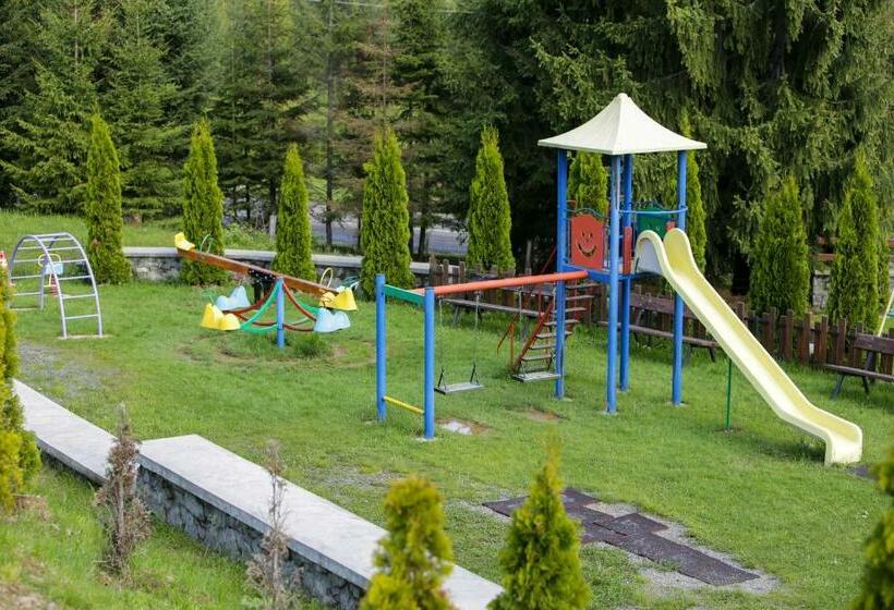 Пансион Pensiunile Zori De Zi și Apus De Soare