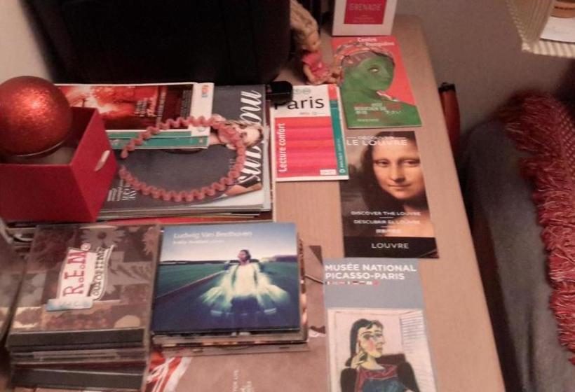 ペンション Room In Apartment - Nice Charming Studette For 1guesteart Of Old Paris Fantastic Location Notre Dame