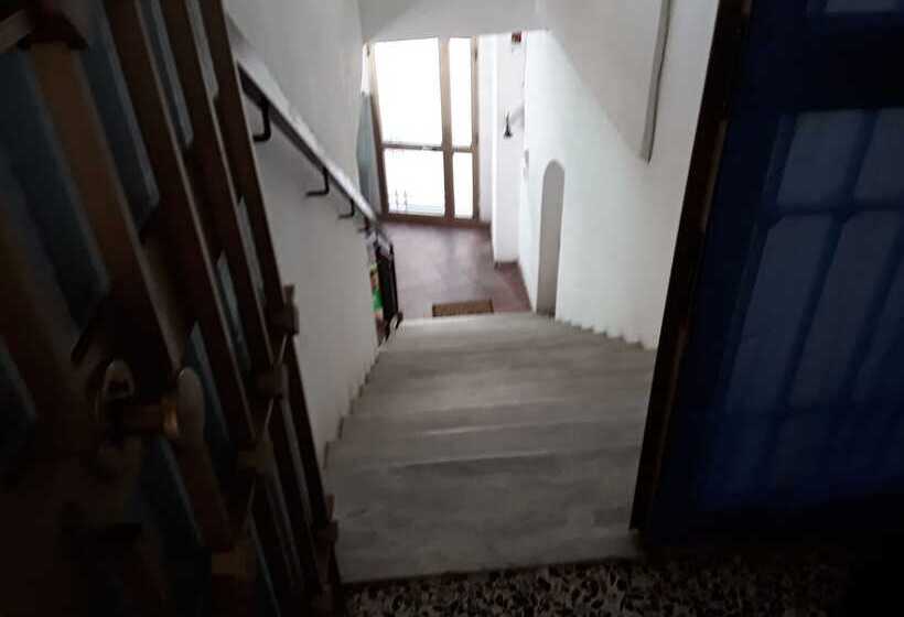 膳宿费 Room In Guest Room   Valle Degli Ulivi   Liguria, Italia