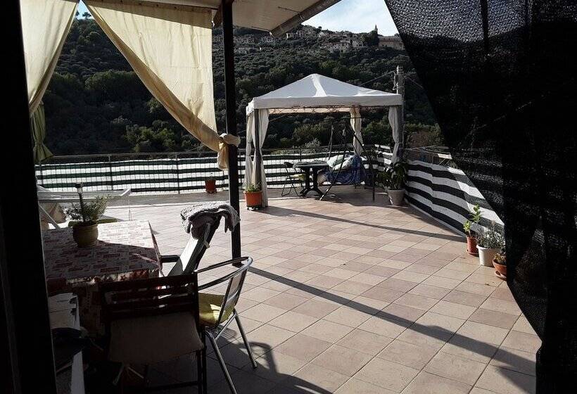 膳宿费 Room In Guest Room   Valle Degli Ulivi   Liguria, Italia