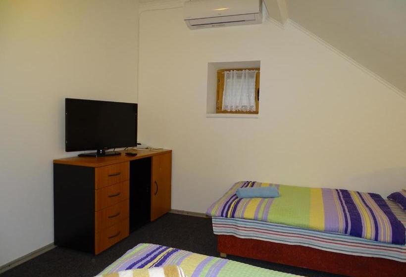 ペンション Vendvidék Kapuja Vendégház