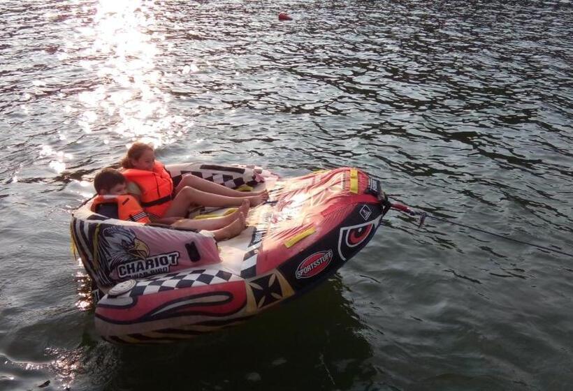 ペンション Vila Golful Dunării