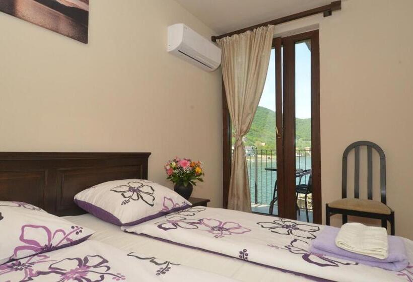 ペンション Vila Golful Dunării