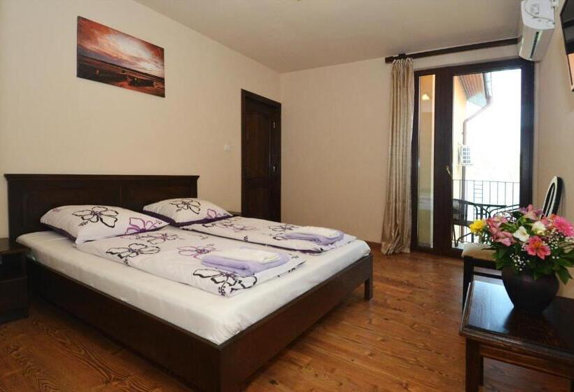 ペンション Vila Golful Dunării