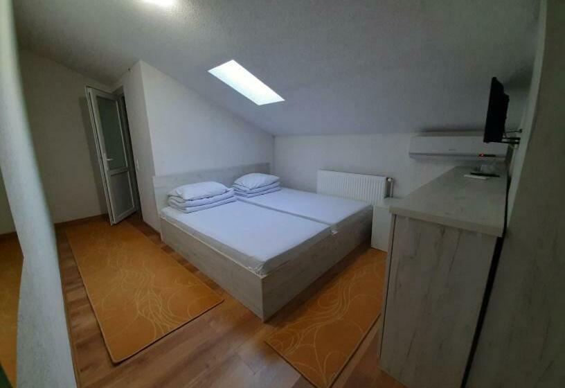 بنسيون Complex Turistic Casianna & Spa