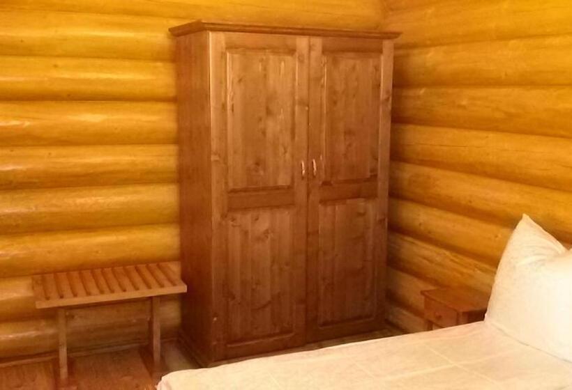 Pensiunea Izbucul Tauz