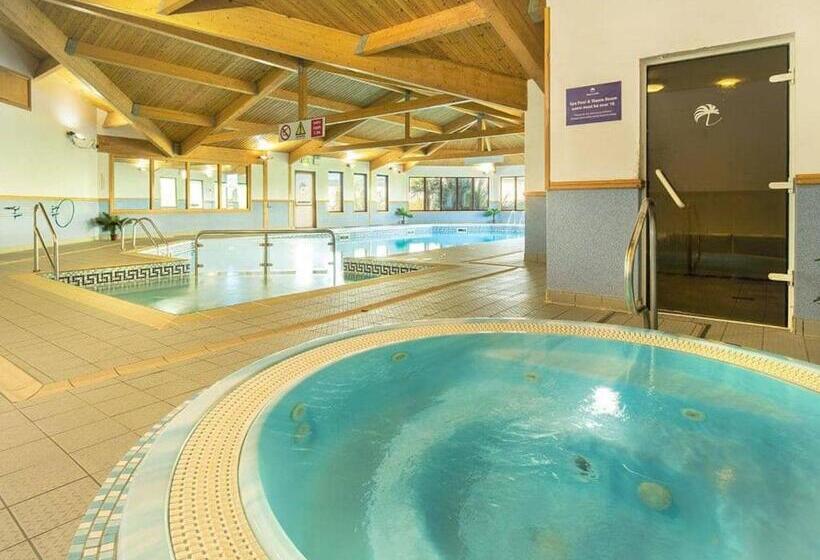 Курорт Praa Sands Holiday Park