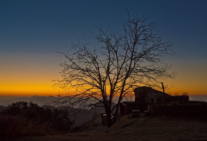 אתר נופש Tree Of Life Grand Oak Manor Binsar