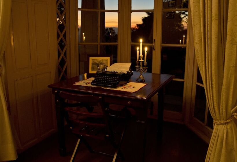 منتجع Tree Of Life Grand Oak Manor Binsar