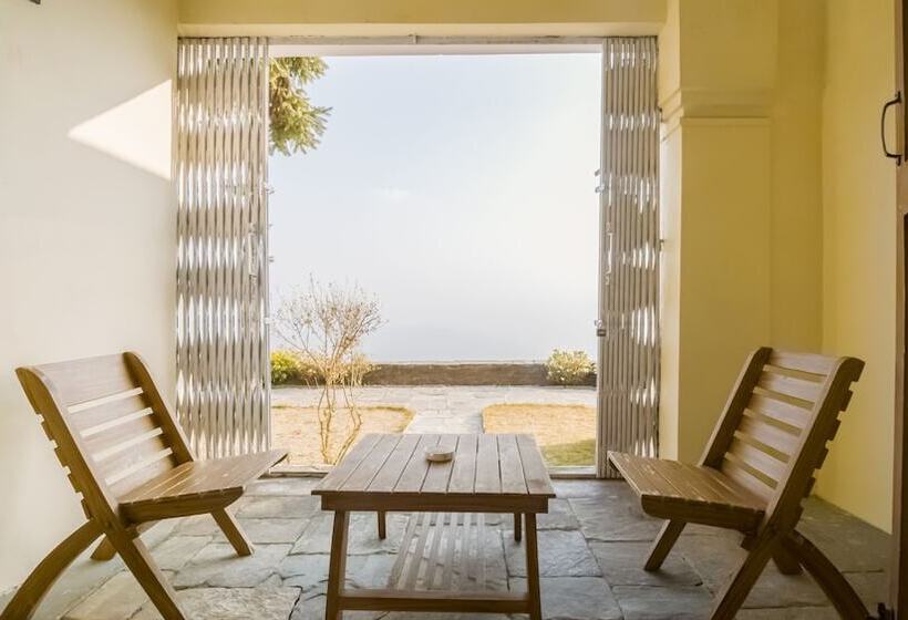 אתר נופש Tree Of Life Grand Oak Manor Binsar