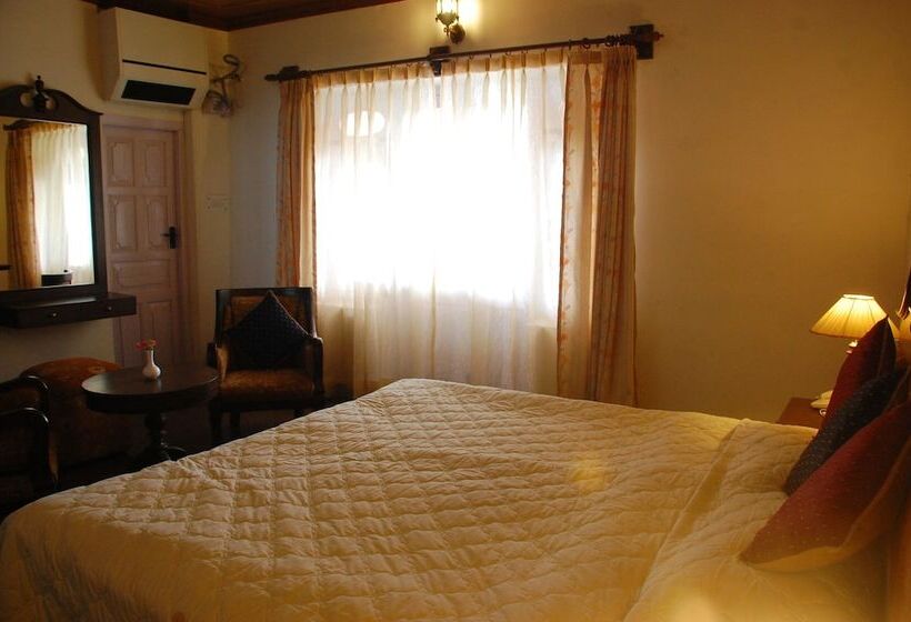 אתר נופש Tree Of Life Grand Oak Manor Binsar