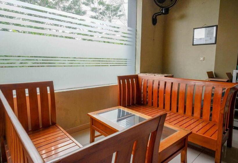 Urbanview Hotel Bergas Indah Bandungan By Reddoorz