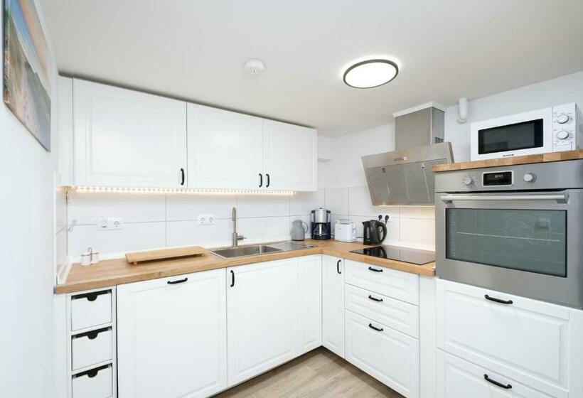 فندق صغير Gästehaus Kleines Stadtidyll  Zimmer Und Apartments By Hotel Holsteiner Hof