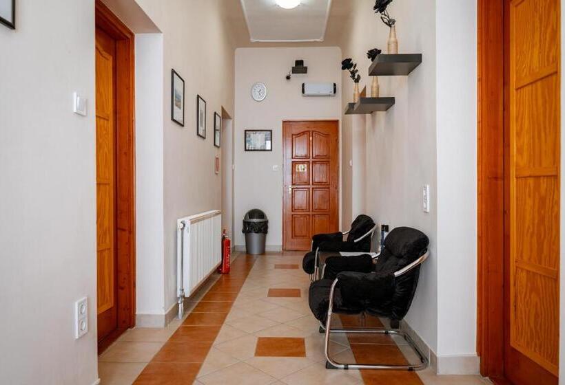 住宿加早餐  Oázis Panzió