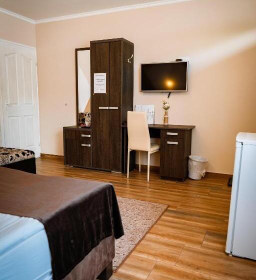 住宿加早餐  Oázis Panzió