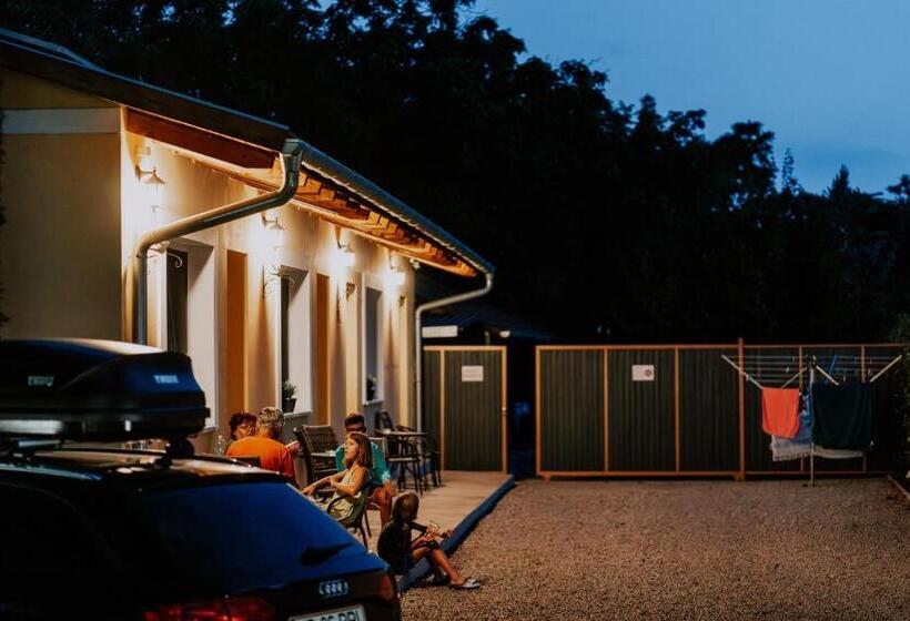 住宿加早餐  Oázis Panzió