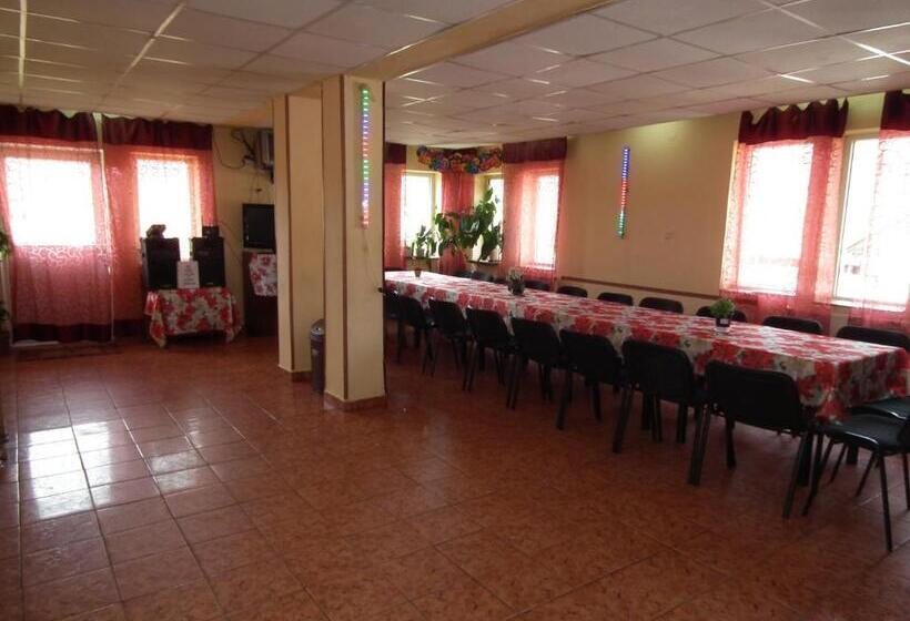 צימר Pensiunea Ando