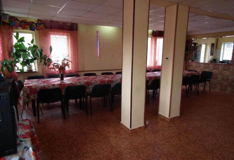 צימר Pensiunea Ando