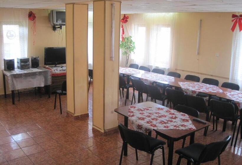 צימר Pensiunea Ando