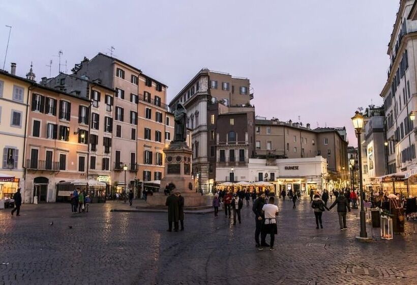 צימר Residenze Romanae   Vicolo Dell Aquila