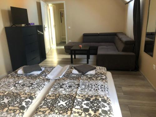 مبيت وإفطار Végvári Hotel Eger