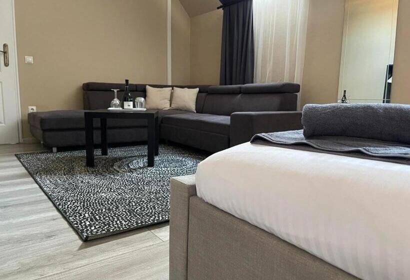 مبيت وإفطار Végvári Hotel Eger