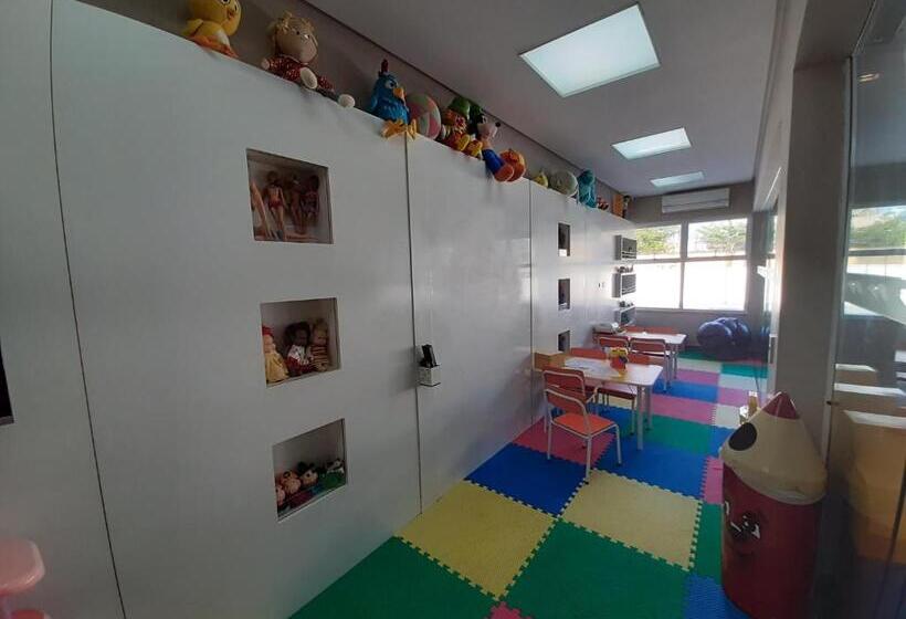 ホテル Colônia De Férias Sindi Fast