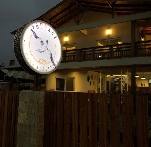 בית מלון כפרי Pousada Casa Albatross