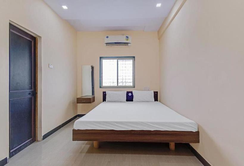 Hotel Spot On 44687  Nandini Lodging