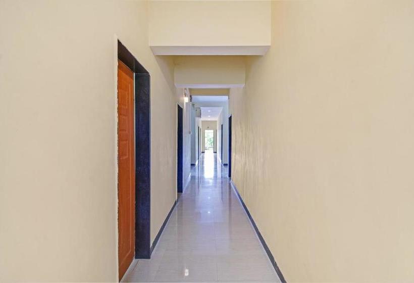 Hotel Spot On 44687  Nandini Lodging