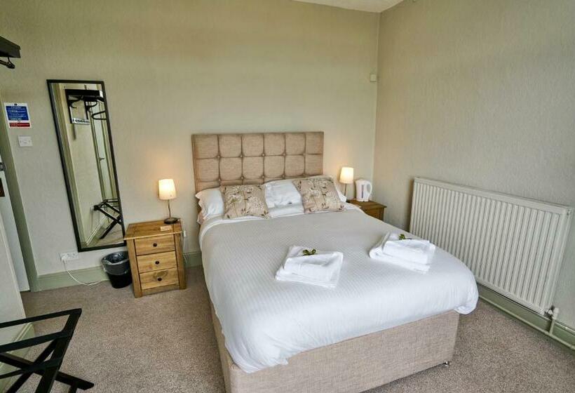 酒店 The Commodore Inn