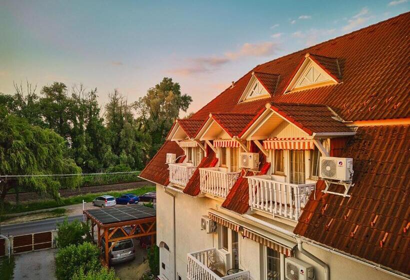 호텔 Tokajer Wellness Panzió