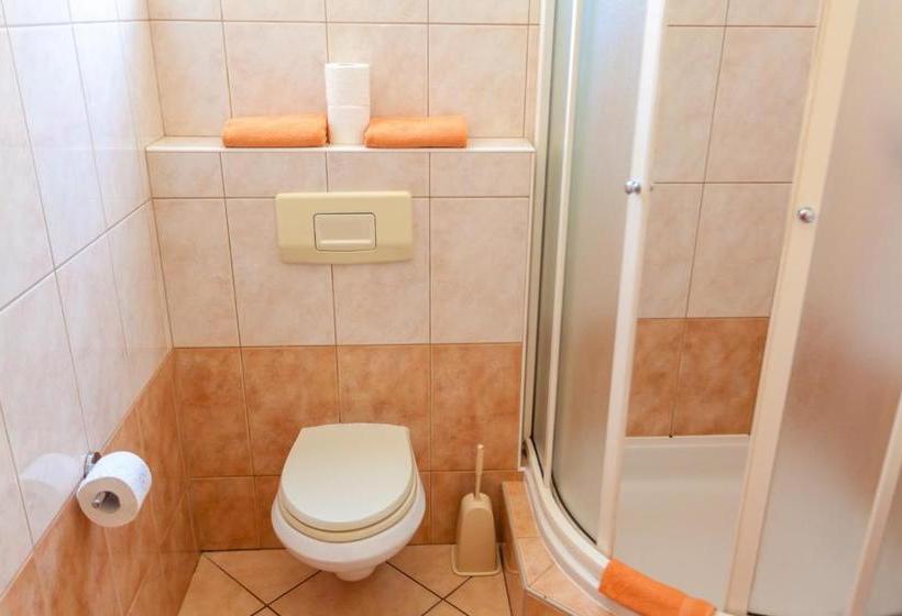 Пансион Guesthouse Villa Adria