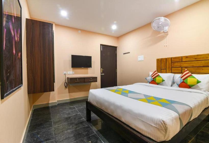 펜션 Oyo Home 62423 Compact Studio Cozy Stay, Near To Kamatci