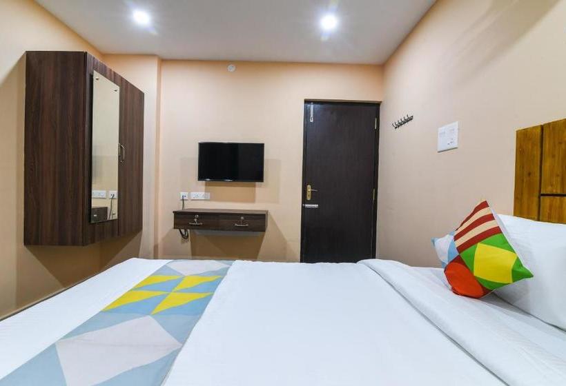 펜션 Oyo Home 62423 Compact Studio Cozy Stay, Near To Kamatci