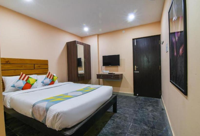 펜션 Oyo Home 62423 Compact Studio Cozy Stay, Near To Kamatci