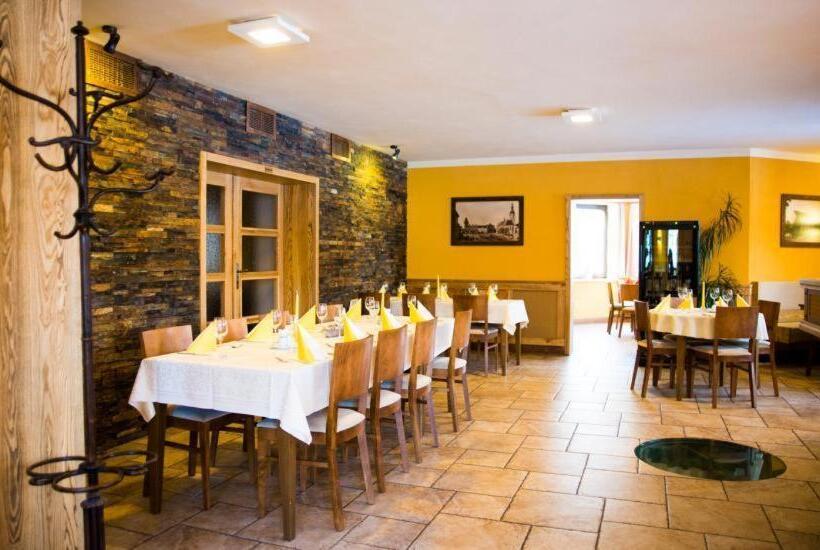 Пансион Penzion   Restaurace Na Mýtě