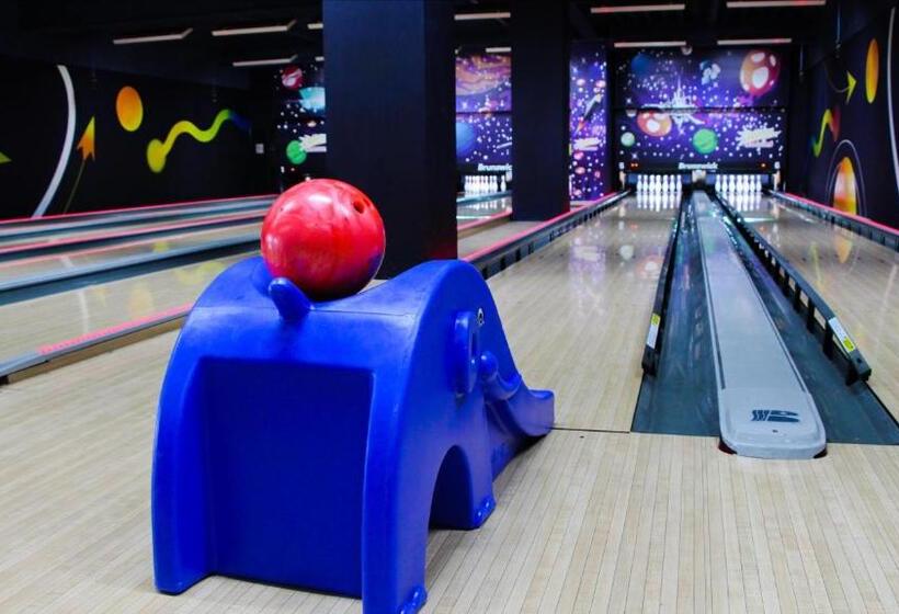 بنسيون Penzion Raketa Bowling