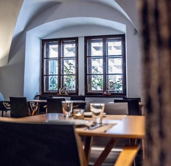 پانسیون Penzion Thir