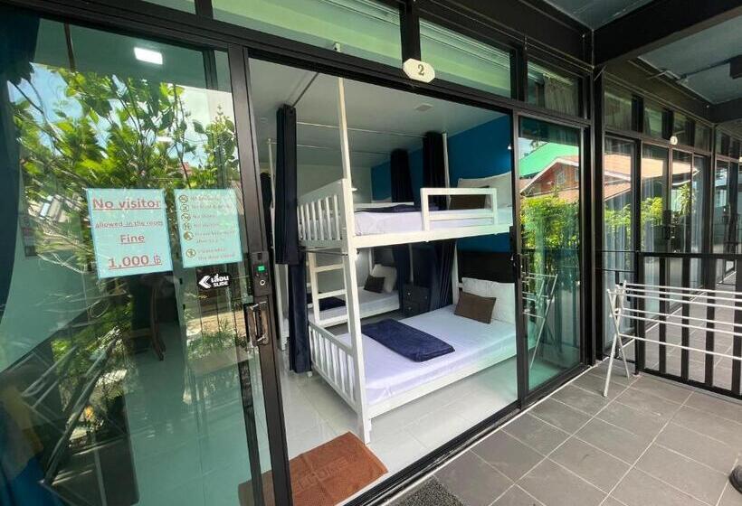 リゾートホテル Dee Dee Sea Front